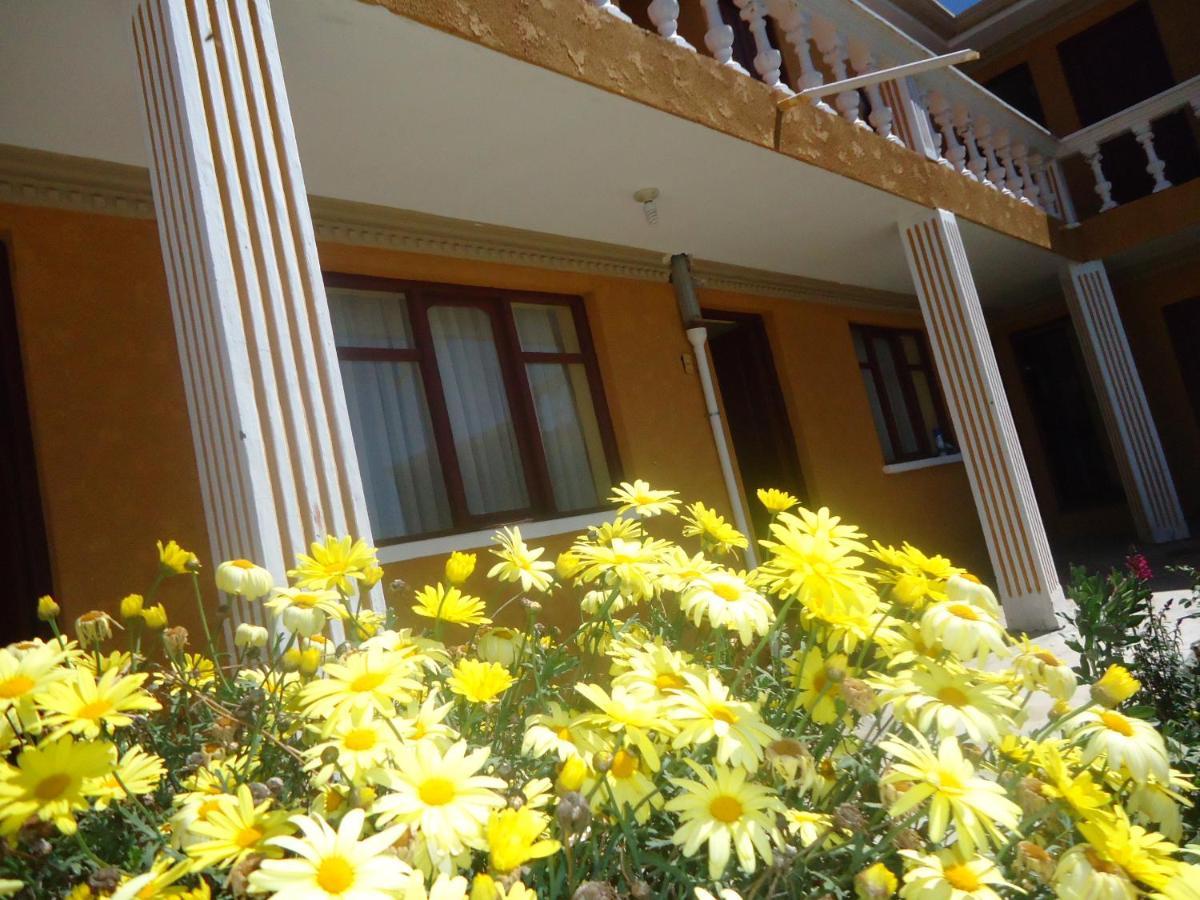 Hostal Del Sol Isla Del Sol Екстериор снимка